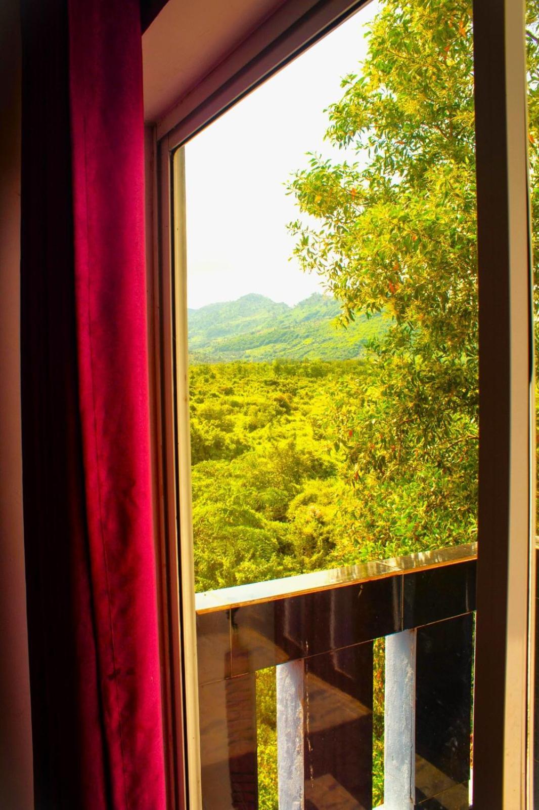 The Vibe Guesthouse Kampot Exterior photo
